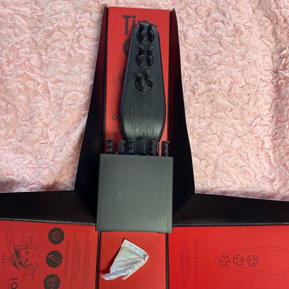 Curly styling tool , NEVER USED!